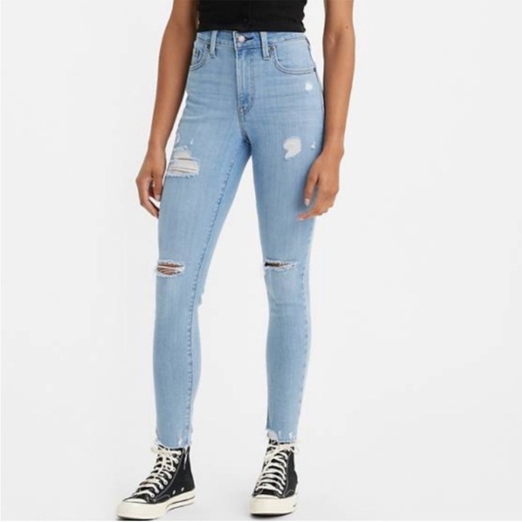 Levi's Denim - NWT Levi’s 721 Distressed High Rise Skinny Jeans in Medium Indigo Worn